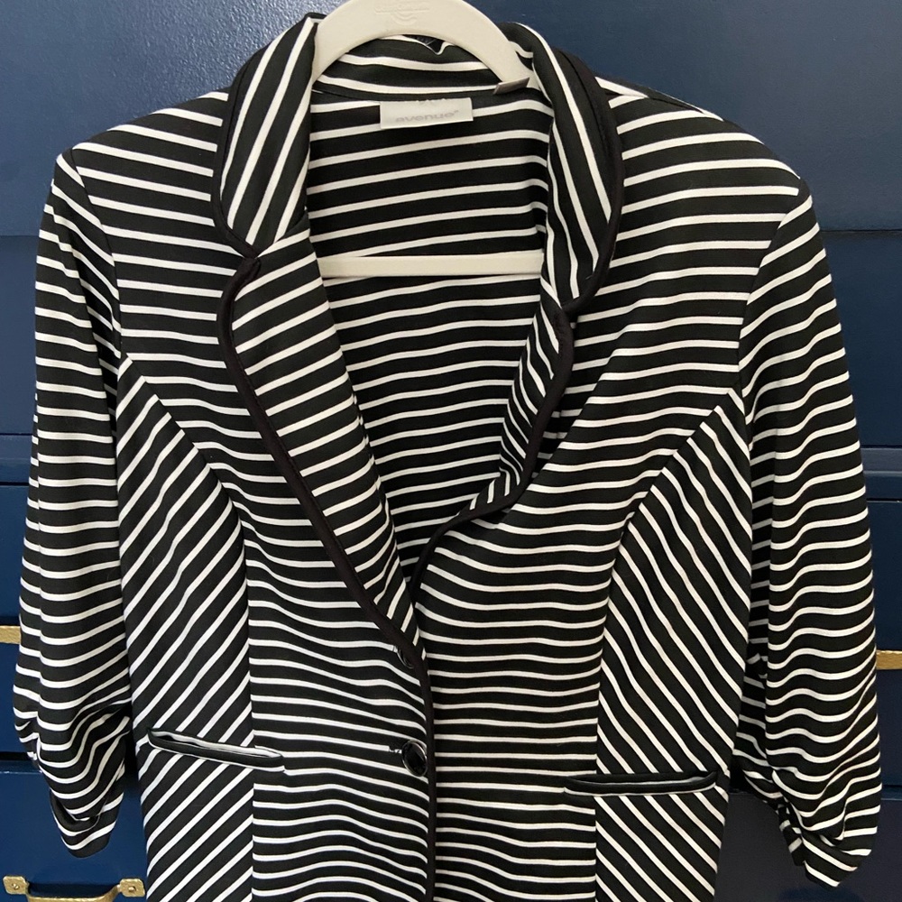 Black and white stripe blazer
